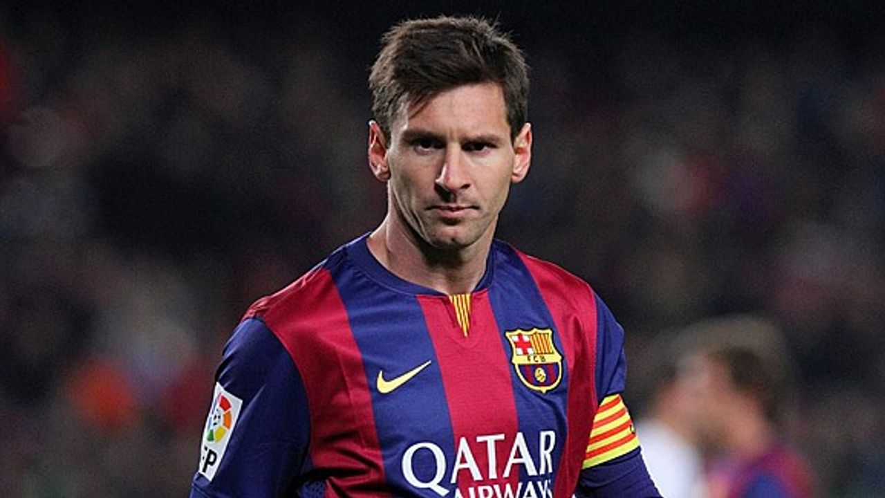 Tarihin en iyi 11'inde Messi'ye şok!