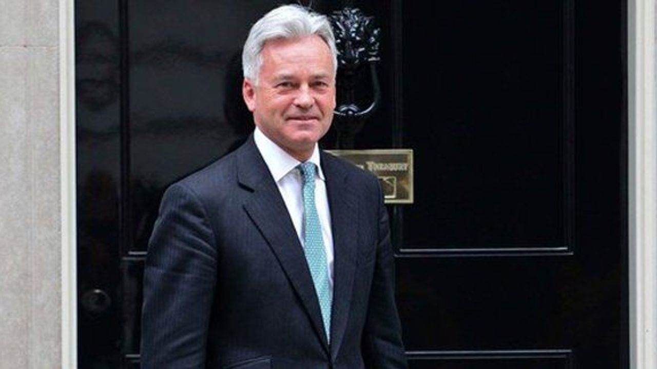 İngiliz bakan yardımcısından Kıbrıs ziyareti