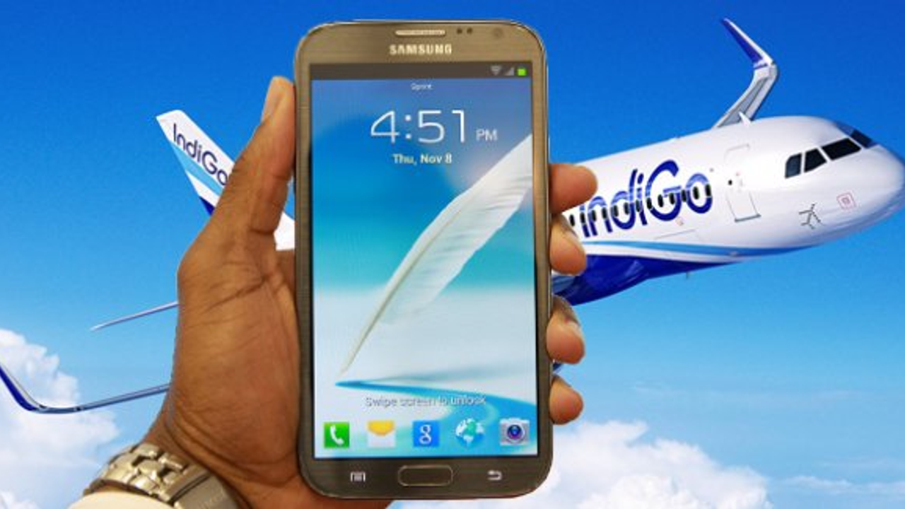 Samsung cep telefonu uçakta alev aldı