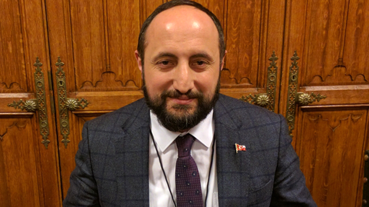 Emrah Karayel, Londra'da Referandum Sürecini Anlattı