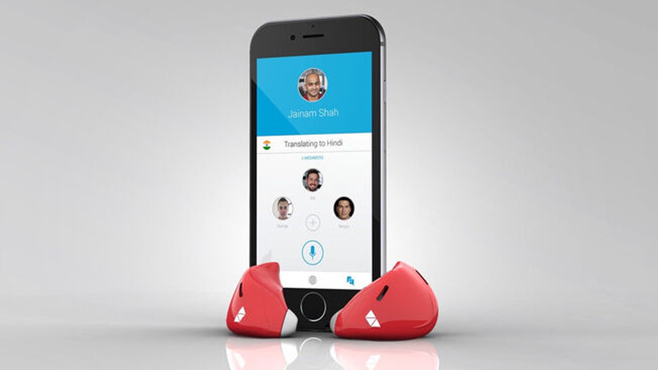 Yabancı dili gerçek zamanlı olarak çeviren kulaklık