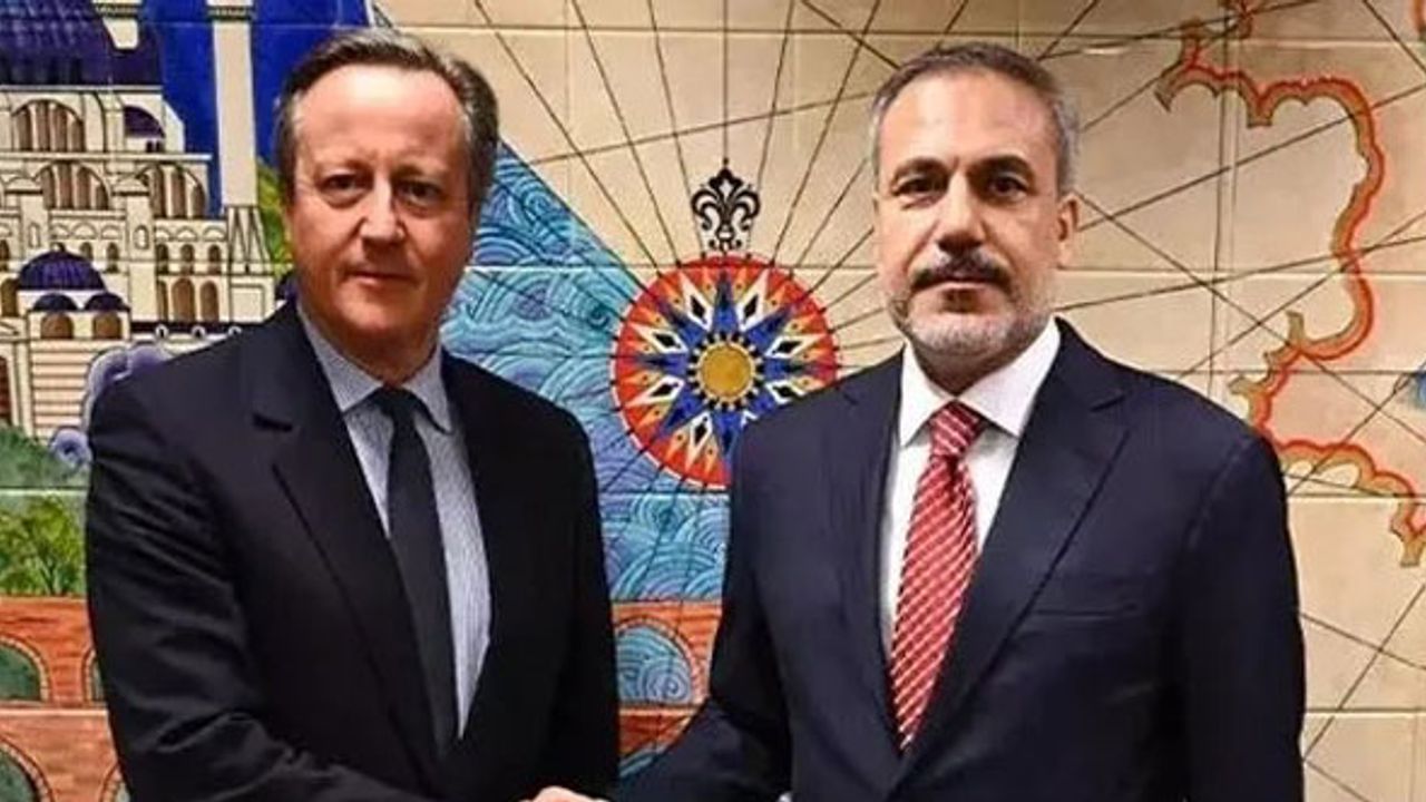 Fidan, İngiliz mevkidaşı Cameron'la Aden Körfezi'ni konuştu