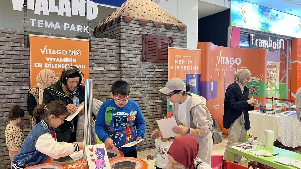 Vitago, 23 Nisan'ı Vialand'da kutluyor