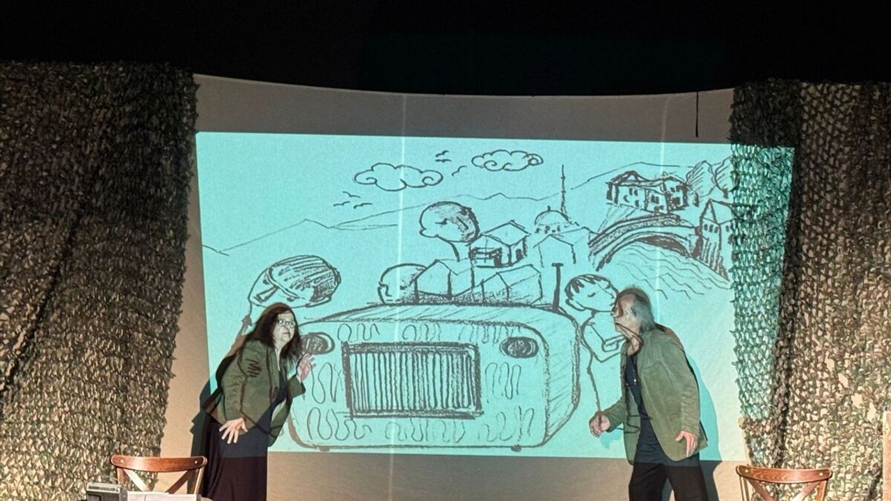 Bosna Hersek'teki savaşın trajedisini anlatan "Baba, Dışarı Çıkma" oyunu Tiflis'te sahnelendi