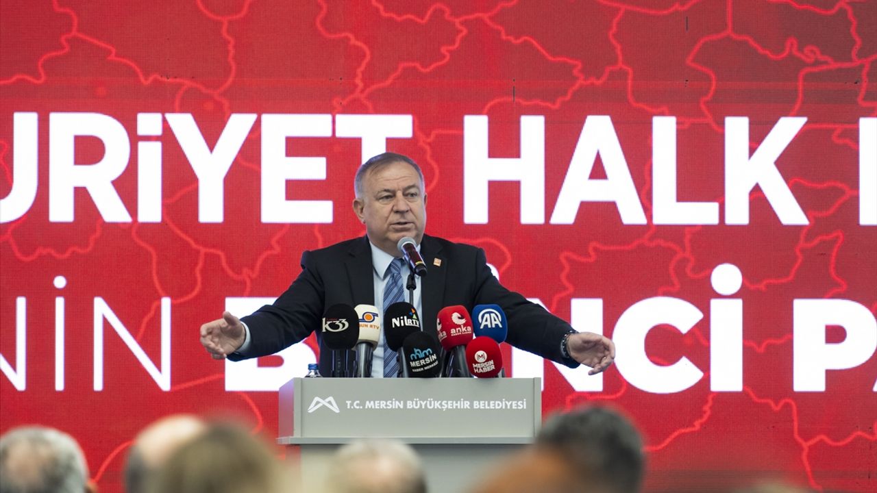 CHP'nin kadına yönelik şiddet ve sosyal politikalara ilişkin çalıştayı Mersin'de başladı