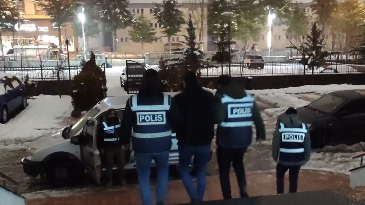 Bitlis'te hakkında kesinleşmiş hapis cezası bulunan hükümlü yakalandı