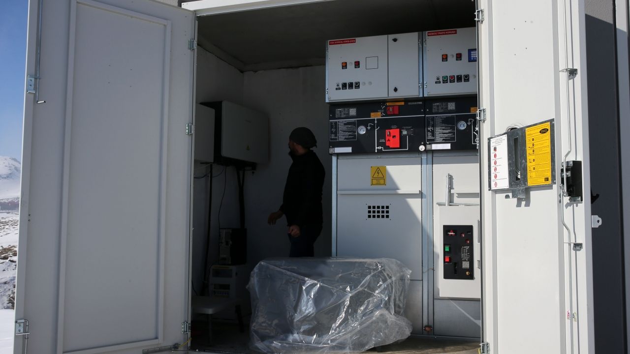 Bitlis'te rüzgar ve güneş enerjisi santrali sayısı artıyor