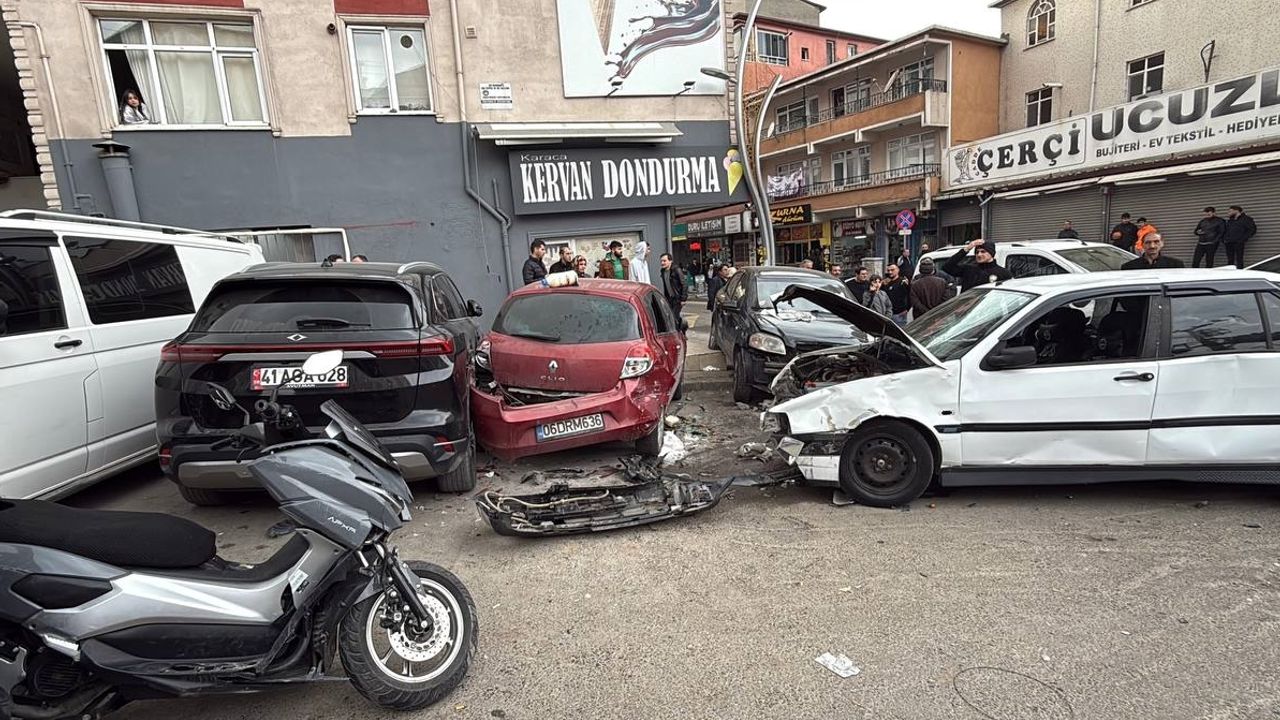 Kocaeli'de polisten kaçan ehliyetsiz sürücü, kaza yapınca yakalandı