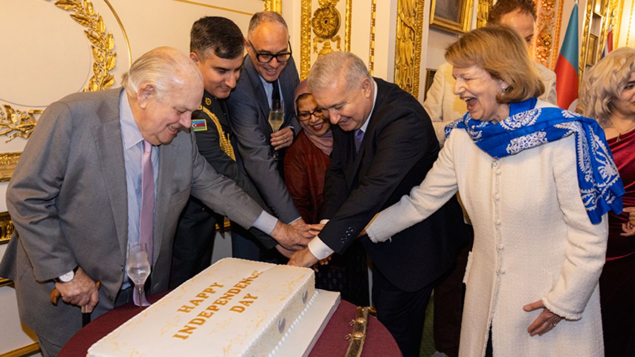 Azerbaycan’ın Bağımsızlık Günü Londra'da törenle kutlandı
