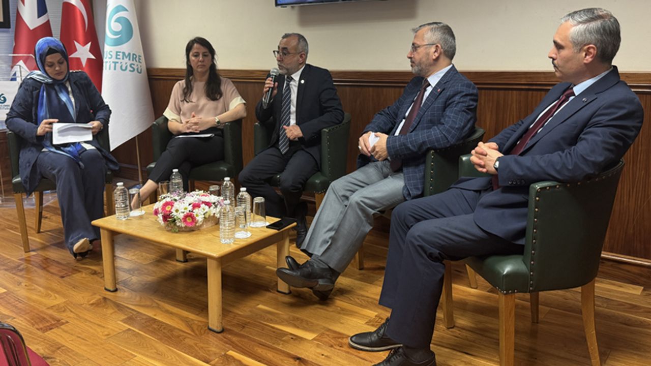 Londra'da "Diasporada Aile Olmak" paneli gerçekleştirildi
