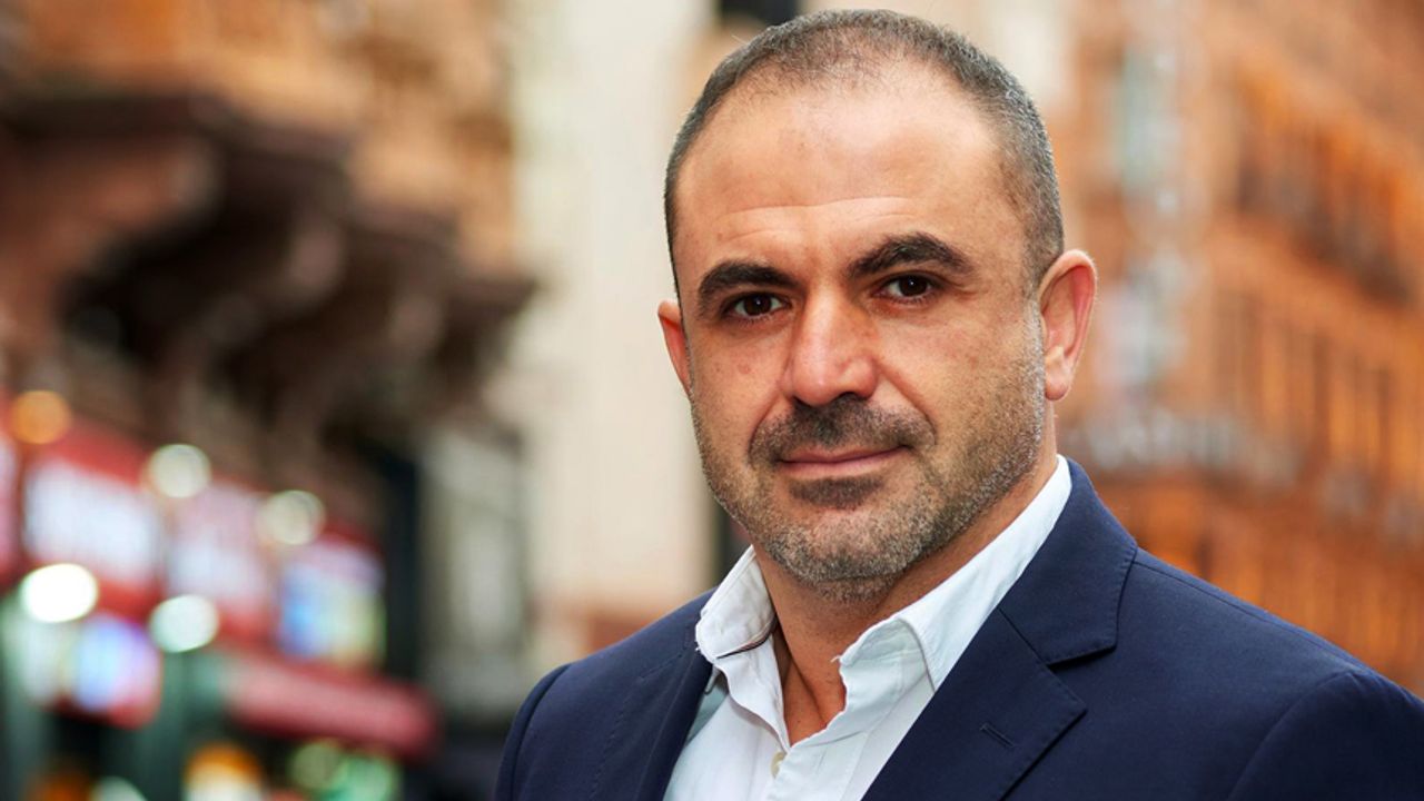 İngiltere'de Çok Markalı Otel Gurubunun Başına Türk Yönetici Mahmut Aslan Geçti