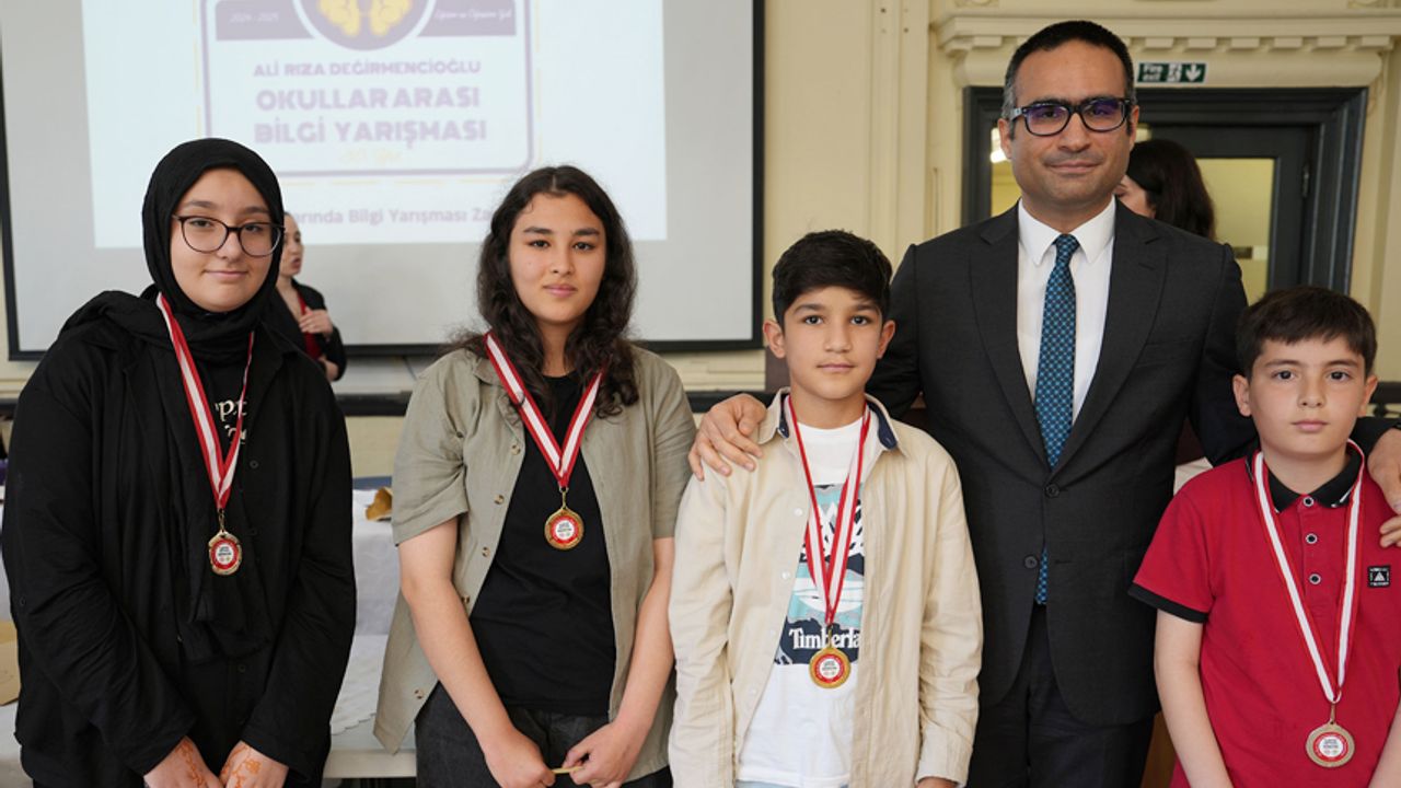 İngiltere'deki Türk Okulları öğrencileri bilgilerini yarıştırdı