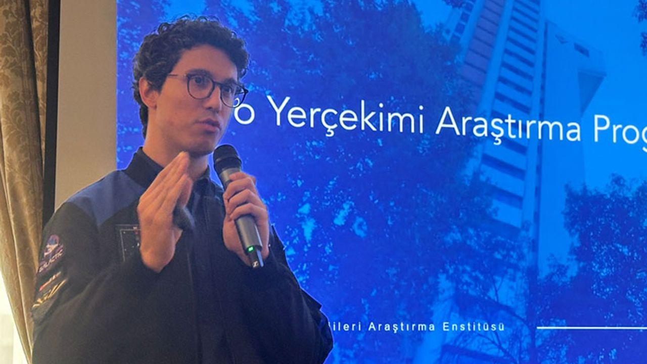 Astronot Atasever Londra'da, Türkiye'nin uzay çalışmalarını anlattı
