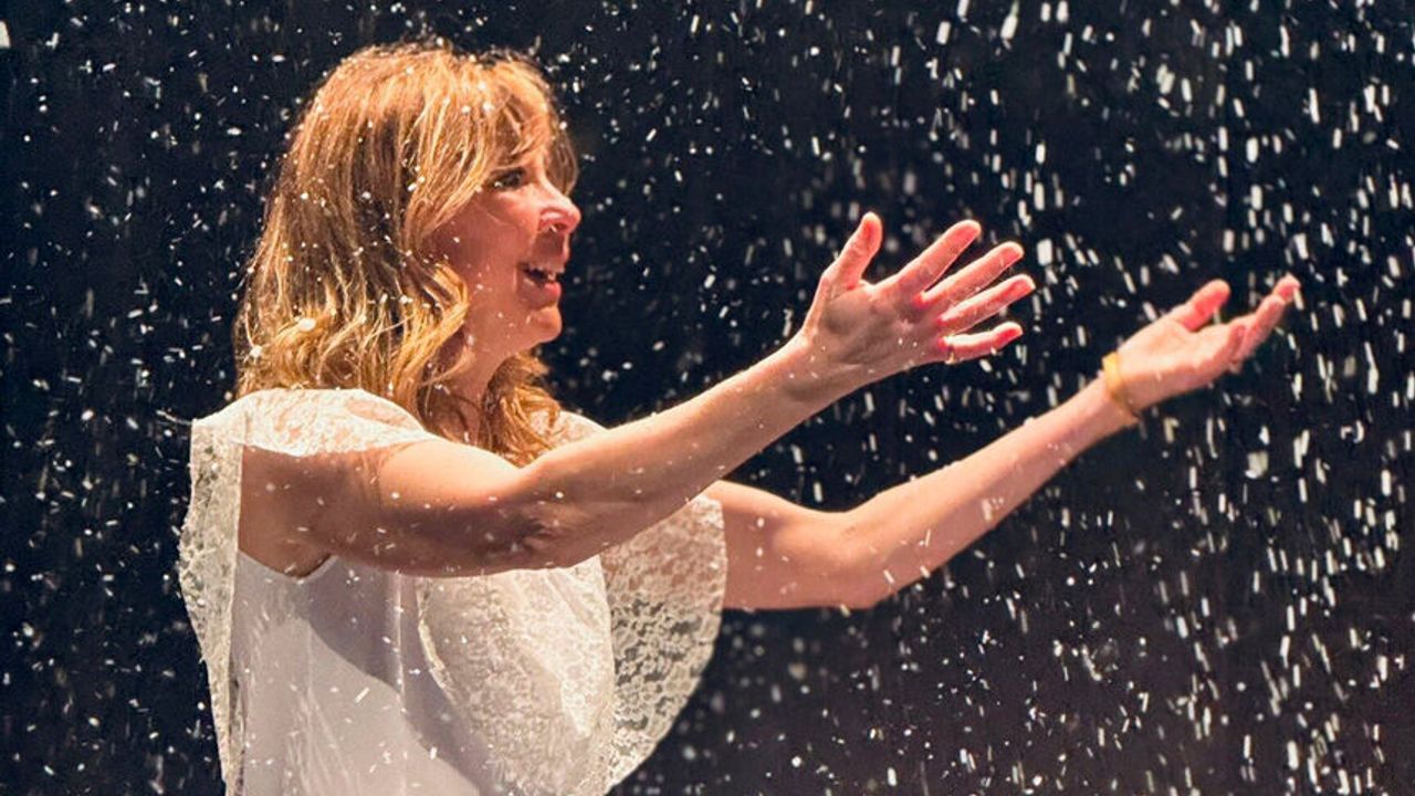 İnci Türkay, Londra’da ‘Liste’yi Yaşayarak Oynadı