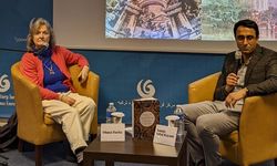 Yazar Diana Darke'in imza günü