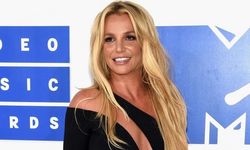 Britney Spears acı haberi duyurdu