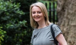 İngiliz siyasetinin yükselen yıldızı: Liz Truss
