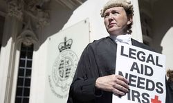 İngiltere'de ceza avukatları grevde