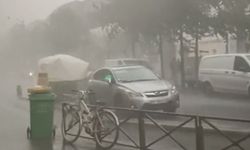 Paris'i sağanak ve fırtına vurdu
