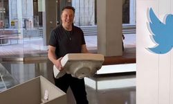 Elon Musk, Twitter merkezine lavabo ile girdi