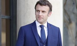 Macron'dan ücretsiz prezervatif açıklaması