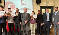 Bilgi Yarışması’nın Birincisi Nottinham Türk Okulu