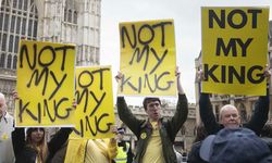 İngiltere'de Kraliyet karşıtları sokakta!