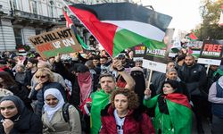 Londra'da Yüzbinler "Filistin'e Özgürlük" İçin Yürüdü
