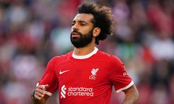 Liverpool'un yıldızı Salah futboluyla ve insanlığıyla parlıyor