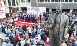Antalya Büyükşehir Belediye Başkanı Böcek yeni dönemine törenle başladı