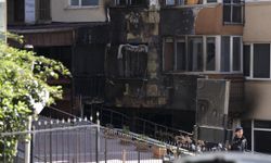 Beşiktaş'ta yanan gece kulübünün bulunduğu apartmanda güvenlik önlemleri sürüyor