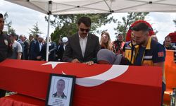 Isparta'da trafik kazasında şehit olan trafik polisinin cenazesi Afyonkarahisar'da defnedildi