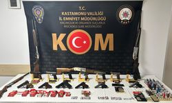 Kastamonu'da düzenlenen kaçak silah operasyonunda 28 kişi gözaltına alındı
