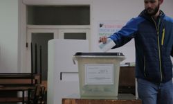 Kuzey Makedonya'da, cumhurbaşkanı seçimi için oy kullanma işlemi başladı