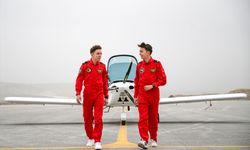 Pilotaj öğrencisi tek yumurta ikizinin hedefi gökyüzünde de ayrılmamak