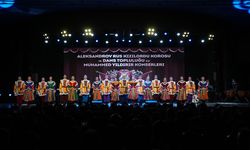 Aleksandrov Rus Kızılordu Korosu ve Dans Topluluğu ile Muhammed Yıldırır konser verdi