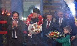 Avrupa şampiyonu tekvandocu Furkan Ubeyde Çamoğlu'na Trabzon'da coşkulu karşılama