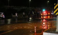 Bodrum'da içme suyu patladı, kara yolu trafiğe kapatıldı