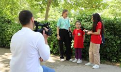 Bursa'da lösemiyi yenen çocuklar bir günlüğüne muhabir ve kameraman oldu