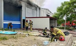GÜNCELLEME - Uşak'ta tekstil fabrikasında çıkan yangın söndürüldü