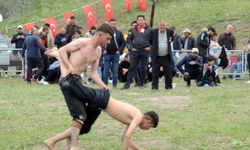 Kars'ta "109. Geleneksel Karaurgan Karakucak Güreş Şenlikleri" yapıldı