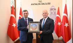 KKTC Cumhuriyet Meclisi Başkanı Töre, Antalya Valiliğini ziyaret etti