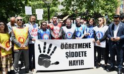 Kocaeli'de eğitim sendikaları öğretmene saldırıyı protesto etti