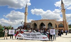 Muğla'da üniversite öğrencileri İsrail'in Gazze'ye yönelik saldırılarını protesto etti