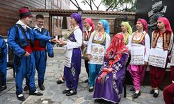 Rumeli ve Balkanlarda damat tıraşı ve gelin kına gecesi ritüeli canlandırıldı