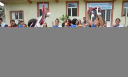 TFF Kadınlar 2. Ligi şampiyonu Yüksekova Belediyespor ilçeye döndü