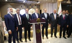 Yeniden Refah Partisi Genel Başkanı Erbakan, Şanlıurfa'da ziyaretlerde bulundu