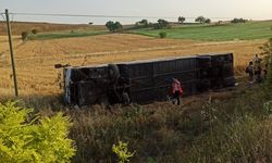 Denizli'de devrilen yolcu otobüsündeki 27 kişi yaralandı