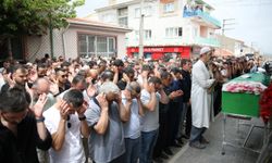 Eskişehir'de babası tarafından öldürülen kadın ile oğlu son yolculuklarına uğurlandı