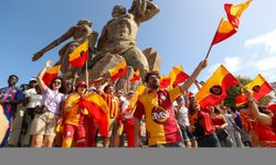 Senegal'deki Galatasaray taraftarlarından şampiyonluk kutlaması